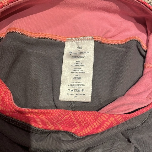 Ivivva by Lululemon crops - Picture 2 of 5